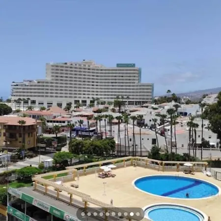 2 Apartments 50M From The Las Americas Promenade