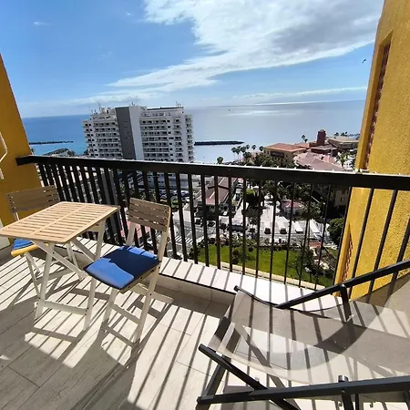 2 Apartments 50M From The Las Americas Promenade Apartment *