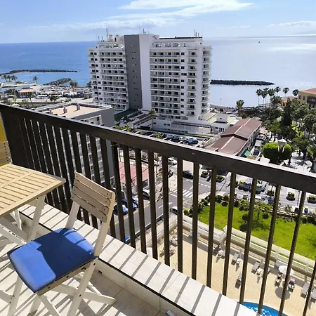 2 Apartments 50M From The Las Americas Promenade Apartment