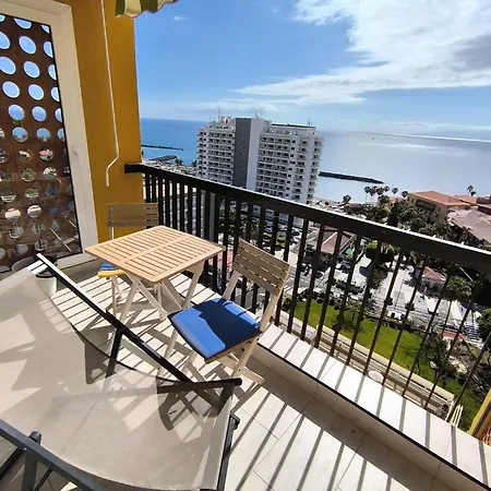 2 Apartments 50M From The Las Americas Promenade Apartment *